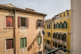 Appartamento 'New apartment in Venice' con vista mare, Wi-Fi e aria condizionata, Italia, Venezia, Provincia di Venezia