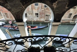 Red Rose - Grande appartamento in palazzo storico, Italia, Venezia, Provincia di Venezia