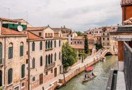 Carmini Vista Canale e Ascensore, Italy, Venezia, Provincia di Venezia