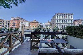 Grandelux~Canal Vivid deck, Italia, Venezia, Provincia di Venezia