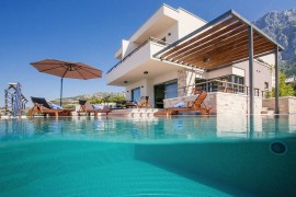 Villa View **** Luxury villa in Makarska, private heated pool, gym, jacuzzi, sea view, electric car , Croatia, Macarsca, Makarska Riviera