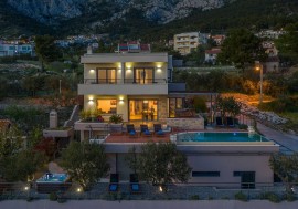 Villa View **** Luxury villa in Makarska, private heated pool, gym, jacuzzi, sea view, electric car 