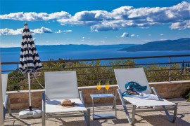 Villa Blue mit Pool, Meerblick