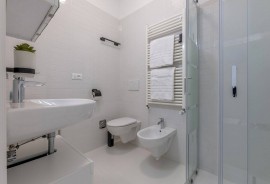 Accademia di Belle Arti -Moderno Apt. con balcone!, Italia, Bologna, Provincia di Bologna