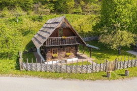 Chalet By Jurij & Lena