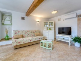 V, Croatia, Comune di Mattuglie, Abbazia Croazia