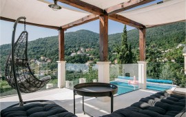 Casa vacanza per 8 persone con giardino, Croatia, Comune di Mattuglie, Abbazia Croazia