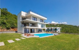 Casa vacanza per 11 persone, Croatia, Comune di Mattuglie, Abbazia Croazia