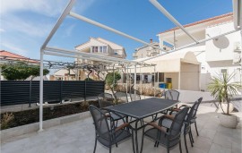 Casa vacanza per 8 persone con terrazza, Croatia, Novaglia, Pag