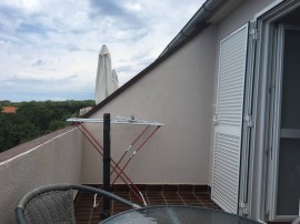 Appartamento vacanze per 4 persone con terrazza, Croatia, Novaglia, Pag