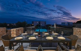 Casa vacanza per 10 persone con terrazza, Croatia, Novaglia, Pag