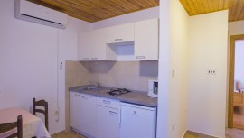 Appartamento vacanze per 3 persone con piscina, Croatia, Metajna, Pag