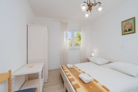 Apartments Family Gligora, Croatia, Mandre, Pag