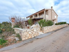 Casa vacanza per 7 persone con giardino, Croatia, Mandre, Pag