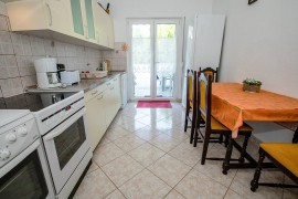 Appartamento vacanze per 9 persone con terrazza, Croatia, Palit, Rab