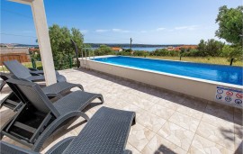 Casa vacanza per 6 persone con terrazza, Croatia, Banjol, Rab