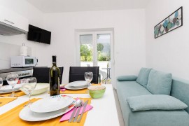 Apartments and Rooms Bianca, Croatia, Barbat na Rabu, Rab