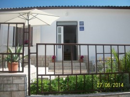 Ferienwohnung in Banjol mit Meerblick, Terrasse, Klimaanlage, W-Lan (3803-1), Croatia, Banjol, Rab