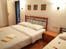 Appartamento vacanze per 4 persone con terrazza, Croatia, Banjol, Rab