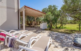 Casa vacanza per 6 persone con terrazza, Croatia, Banjol, Rab