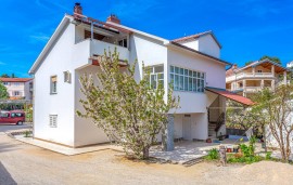 Appartamento vacanze per 4 persone con terrazza, Croatia, Banjol, Rab