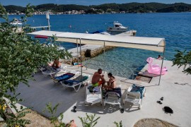 Ferienwohnung in Supetarska Draga mit Meerblick, Terrasse, Klimaanlage, W-Lan (4551-2), Croatia, Loparo, Rab