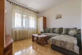 Appartamento con terrazzo e vista mare