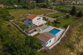 Villa Tanga near Rovinj for 8 persons with pool