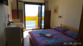 Camera in Rovigno (Rovinj) con vista mare, balcone, Climatizzazione, Wifi (81-2)