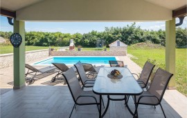 Casa vacanza per 4 persone con giardino