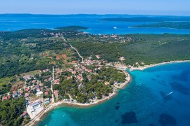 Roulotte vicino al mare 6, Croatia, Ugljan Città, Ugliano