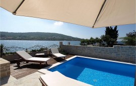 Casa vacanza per 6 persone, Croatia, Sutomiscica, Ugliano