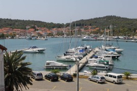 Appartamento vacanze per 4 persone con terrazza, Croatia, Cuclizza, Ugliano