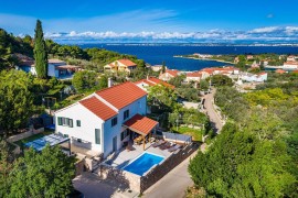 Casa di vacanza in Lukoran con vista mare, terrazzo, Climatizzazione, Wifi (4200-1), Croatia, Lukoran, Ugliano