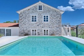 Villa Blue Bay - villa fronte mare con piscina per 10 ospiti sull'isola di Ugljan, Croatia, Sutomiscica, Ugliano