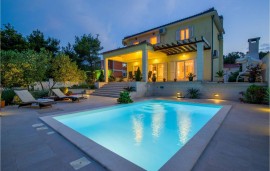 Casa vacanza per 8 persone con terrazza, Croatia, Cuclizza, Ugliano