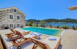 Casa vacanza per 10 persone, Croatia, Sutomiscica, Ugliano