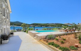 Casa vacanza per 10 persone, Croatia, Sutomiscica, Ugliano