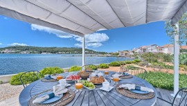 Villa Blue Bay - villa fronte mare con piscina per 10 persone sull'isola di Ugljan, Croatia, Sutomiscica, Ugliano