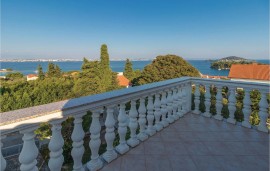 Appartamento vacanze per 8 persone con terrazza, Croatia, Poljana, Ugliano