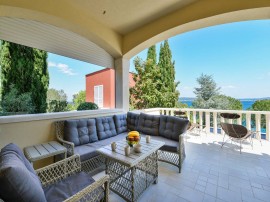 Beachfront Villa Mediterranea with pool, Croatia, Calli Croazia, Ugliano