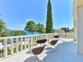 Beachfront Villa Mediterranea with pool, Croatia, Calli Croazia, Ugliano