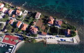 Casa vacanza per 8 persone con terrazza, Croatia, Poljana, Ugliano