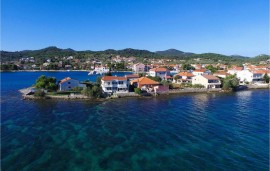 Casa vacanza per 8 persone con terrazza, Croatia, Poljana, Ugliano