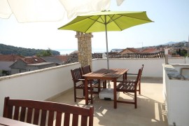 Casa vacanza per 9 persone con terrazza, Croatia, Cuclizza, Ugliano