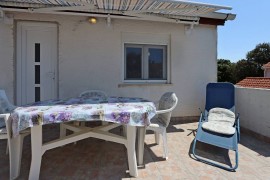 Appartamento vacanze per 4 persone con terrazza, Croatia, Mandre, Pag