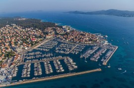 Ferienwohnung in Biograd na Moru mit Terrasse, Klimaanlage, W-Lan (4801-2), Croatia, Zaravecchia, Zara