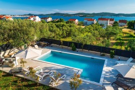 Crowonder Sun Dance Apartments- Apartment A1 with Heated Swimming Pool, Seaview and Green Garden, Croatia, Santi Filippo e Giacomo, Zara