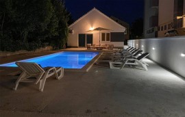 Casa vacanza per 8 persone con giardino, Croatia, Zaravecchia, Zara