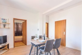 Apartment Krešo with Balcony, Croatia, Zaravecchia, Zara